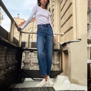 Denim Forum Gia High Rise Carrot Size 28